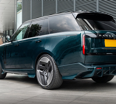 Фото дисков Kahn Type 33 Fintail на Range Rover V