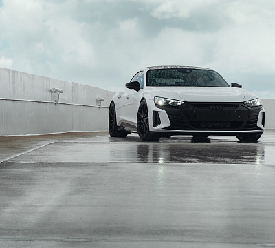 Фото дисков Vossen HF-3 на Audi E-tron GT