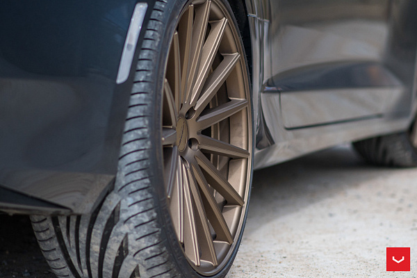 Фото дисков Vossen VFS-2 Сатиновая бронза на Chevrolet Camaro V