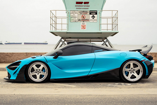 Фото дисков HRE 527 Глянцевый лак на McLaren 720S