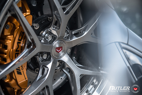 Фото дисков Vossen S21-01 (3-Piece) Глянцевый лак на Mercedes-Benz AMG GT I