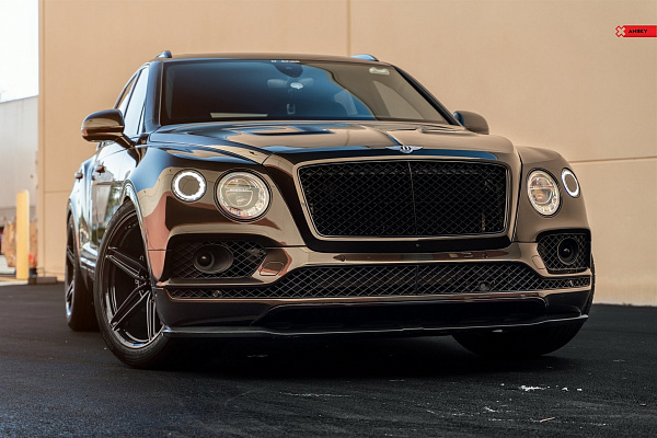 Фото дисков Anrky AN15 Глянцевый лак на Bentley Bentayga