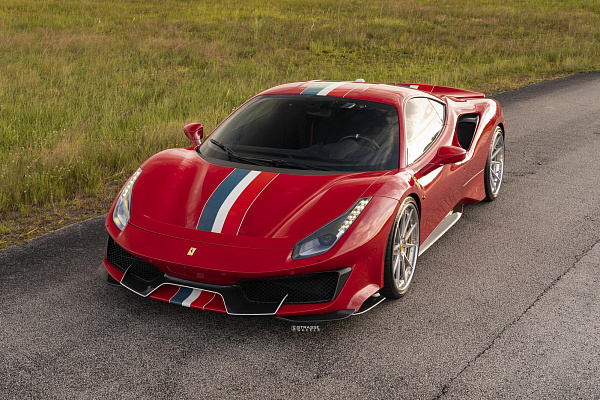 Фото дисков Strasse Wheels SV10 Deep Concave FS Глянцевый лак на Ferrari 488