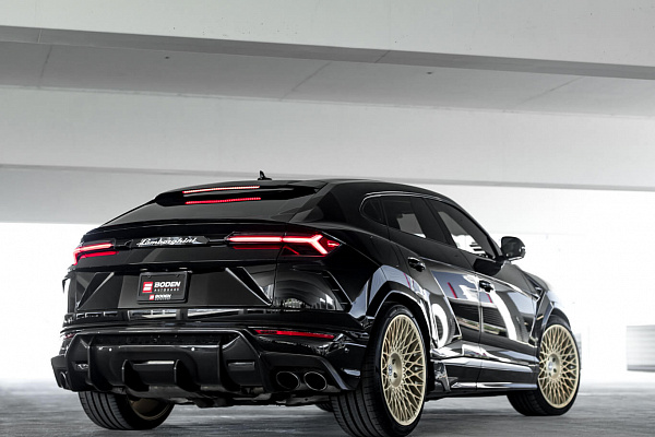 Фото дисков HRE 501M Сатиновая шампань на Lamborghini Urus