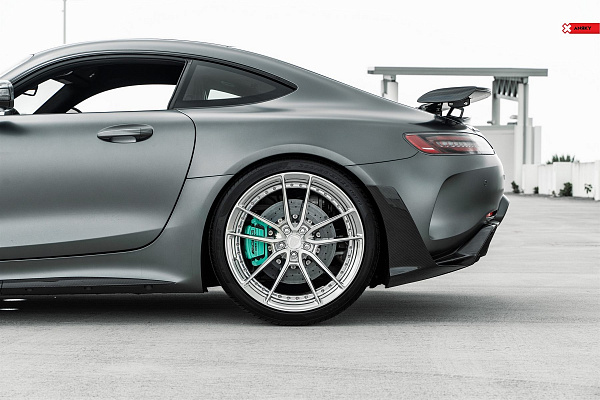 Фото дисков Anrky AN24 Полированный лак на Mercedes-Benz AMG GT I