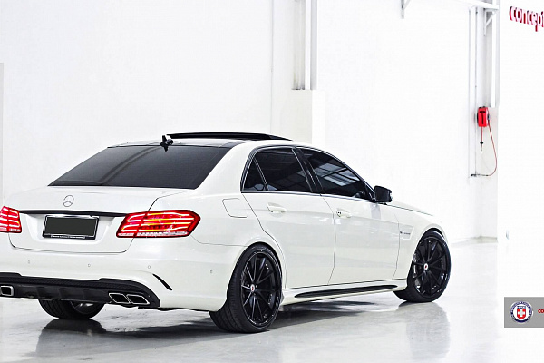 Фото дисков HRE S204 Черный сатин на Mercedes-Benz E-Class (W212, S212, C207)
