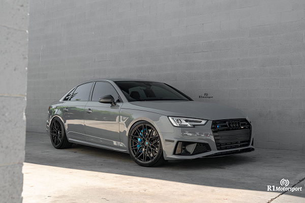 Фото дисков Vossen EVO-5R Глянцевый лак на Audi A/S/RS 4 (B9)