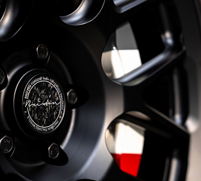 Фото дисков Brixton Forged TR08 на Ferrari 458