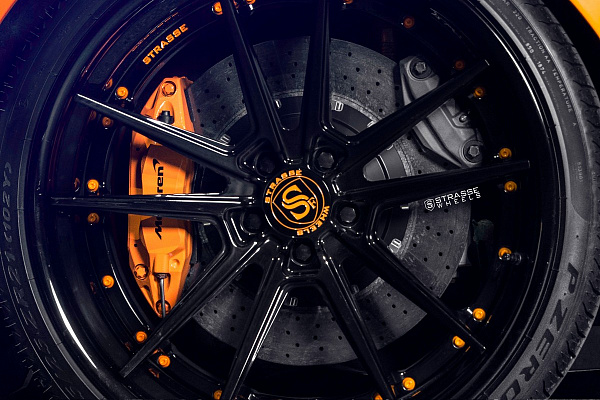 Фото дисков Strasse Wheels SV1 Deep Concave FS Черный глянец на McLaren 570S