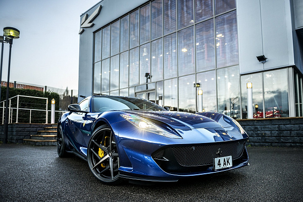 Фото дисков Kahn Type 52 Черный сатин на Ferrari 812