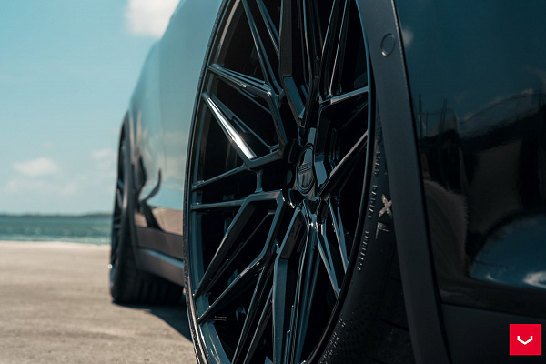 Фото дисков Vossen HF-7 Черный глянец на Tesla Model X