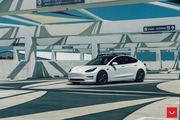 Фото дисков Vossen HF-3 Сатиновый графит на Tesla Model 3