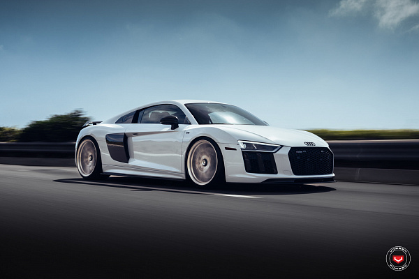 Фото дисков Vossen VPS-4 Глянцевая шампань на Audi R8 (4S)