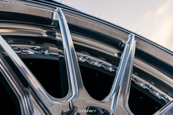 Фото дисков Anrky RS4.2 Полированный лак на Ford GT I