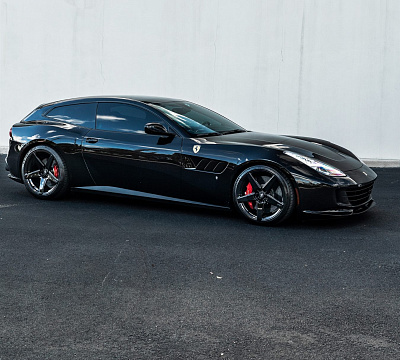 Фото дисков Anrky RS5.1 на Ferrari GTC4Lusso