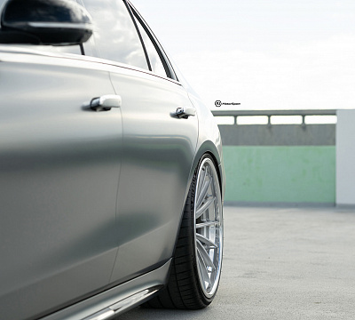 Фото дисков 1886 Wheels XR015 на Mercedes-Benz S-Class (W223)
