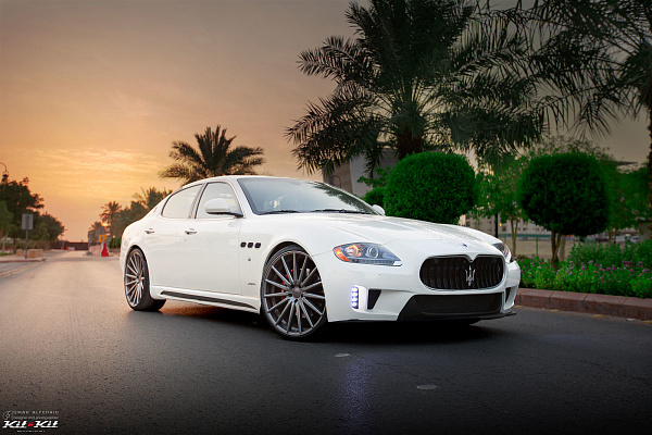 Фото дисков Vossen VFS-2 Глянцевый графит на Maserati Quattroporte V