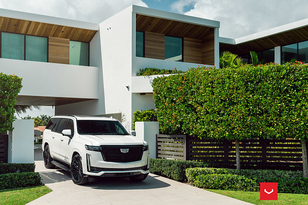 Фото дисков Vossen HF6-5 Черный глянец на Cadillac Escalade V