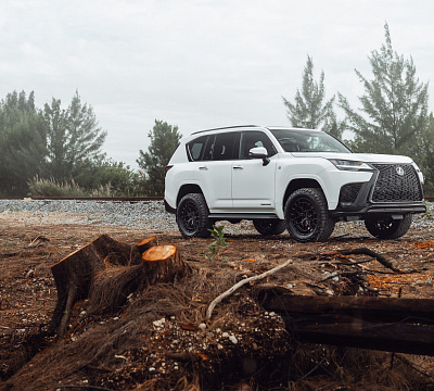 Фото дисков Vossen HFX-1 (6-Lug) на Lexus LX IV