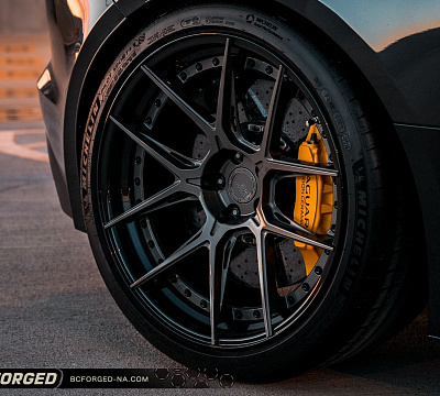 Фото дисков BC Forged HCA381 на Jaguar F-Type