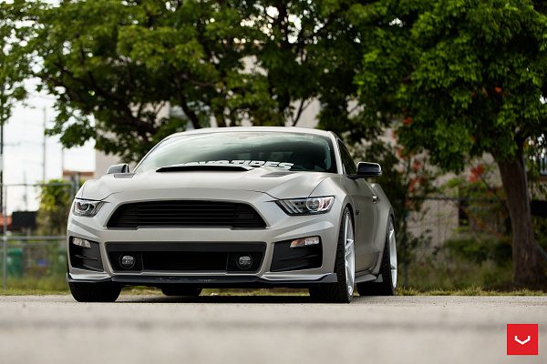 Фото дисков Vossen CV3 Серебро на Ford Mustang VI