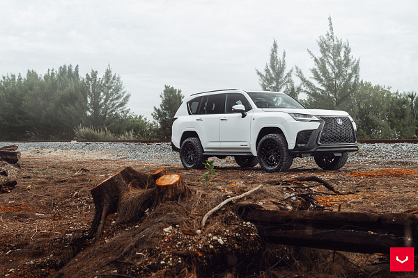 Фото дисков Vossen HFX-1 (6-Lug) Черный глянец на Lexus LX IV