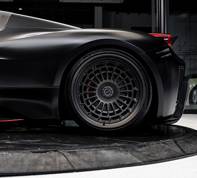 Фото дисков Brixton Forged TR10 AERO1 на Ferrari 458