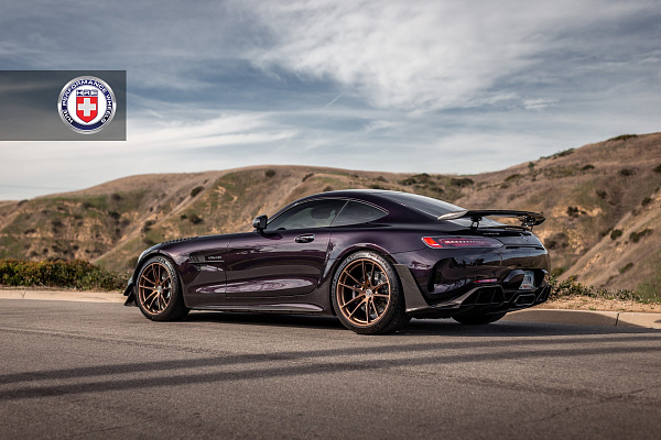 Фото дисков HRE P104 Сатиновая темная медь на Mercedes-Benz AMG GT I