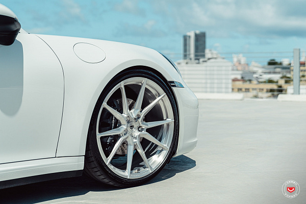 Фото дисков Vossen EVO-2 Глянцевый лак на Porsche 911 VIII
