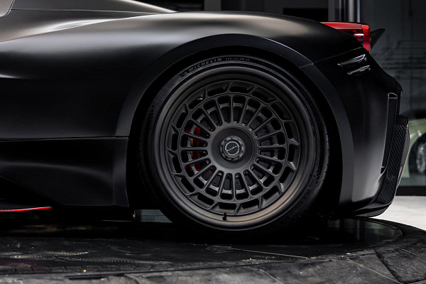 Фото дисков Brixton Forged TR10 AERO1 Сатиновый темный лак на Ferrari 458