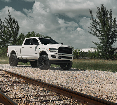 Фото дисков Vossen HFX-1 (8-Lug) на Ram 1500 V