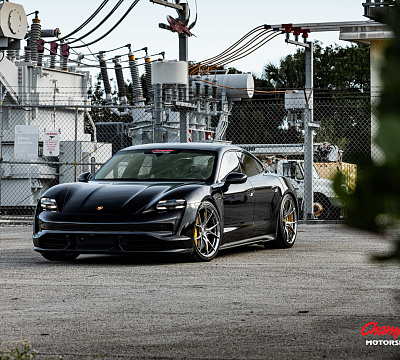 Фото дисков Vossen RS74 на Porsche Taycan I
