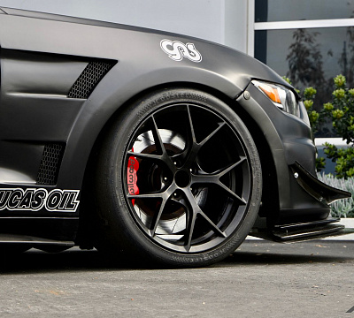 Фото дисков MRR FS06 на Ford Mustang VI