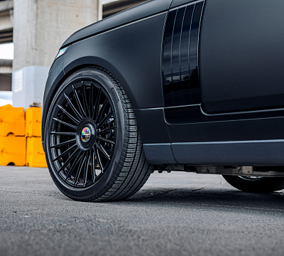 Фото дисков Vossen S17-13 на Land Rover Range Rover IV