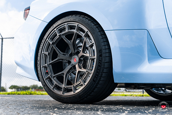 Фото дисков Vossen LC3-01 Глянцевый темный лак на BMW 2/M2 (G42/G87)