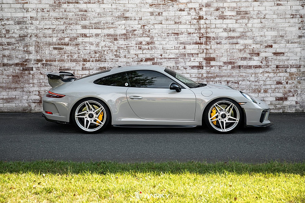 Фото дисков Anrky S3-X1 Глянцевый лак на Porsche 911 VII
