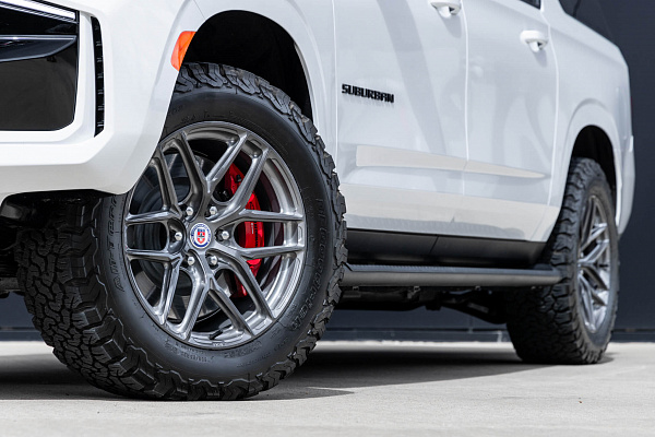 Фото дисков HRE P161 Глянцевый темный лак на Chevrolet Suburban XII