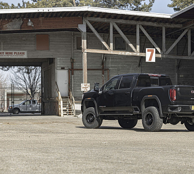 Фото дисков Black Rhino ABRAMS на GMC Sierra IV