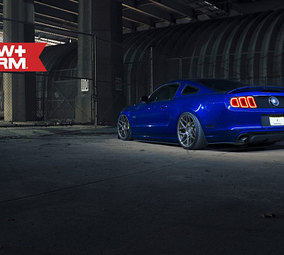 Фото дисков HRE FF01 на Ford Mustang VI