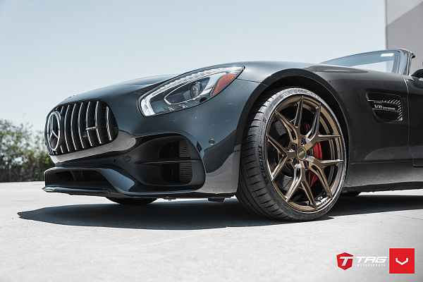 Фото дисков Vossen HF-5 Сатиновая бронза на Mercedes-Benz AMG GT I