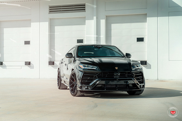 Фото дисков Vossen S21-01 Черный глянец на Lamborghini Urus