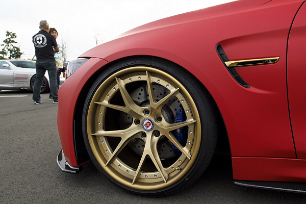 Фото дисков HRE S101 Глянцевое золото на BMW 4/M4 (F32/F82)