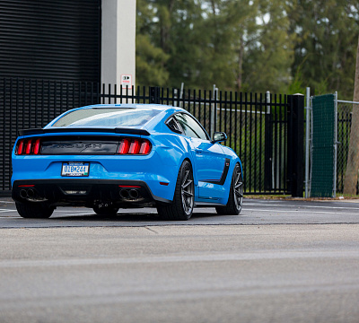 Фото дисков Vossen VFS-10 на Ford Mustang VI