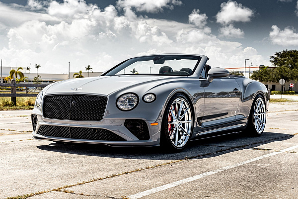 Фото дисков Anrky AN28 Полированный лак на Bentley Continental GT III
