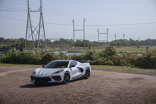 Фото дисков Rotiform KPS Черный сатин на Chevrolet Corvette C8