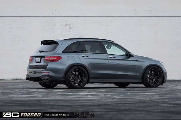 Фото дисков BC Forged HCS02 Черный матовый на Mercedes-Benz GLC (X253, C253)