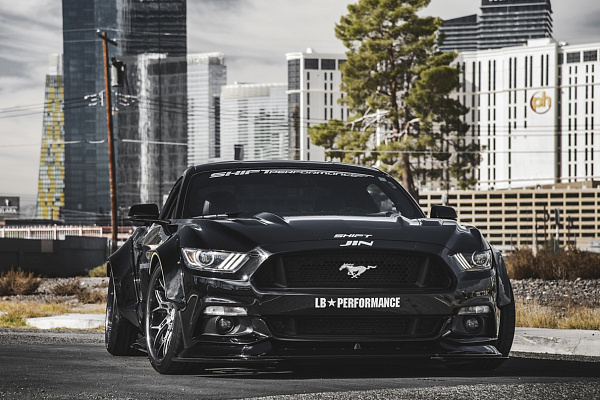 Фото дисков Savini SV72 Глянцевый лак на Ford Mustang VII