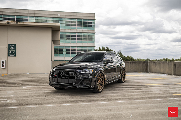 Фото дисков Vossen HF-7 Глянцевая бронза на Audi Q7 (4M)
