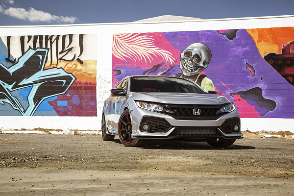 Фото дисков Motegi Racing MR142 CS8 Черный сатин на Honda Civic Type R FK8