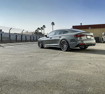 Фото дисков Vossen HF-2 на Audi A/S/RS 5 (F5)